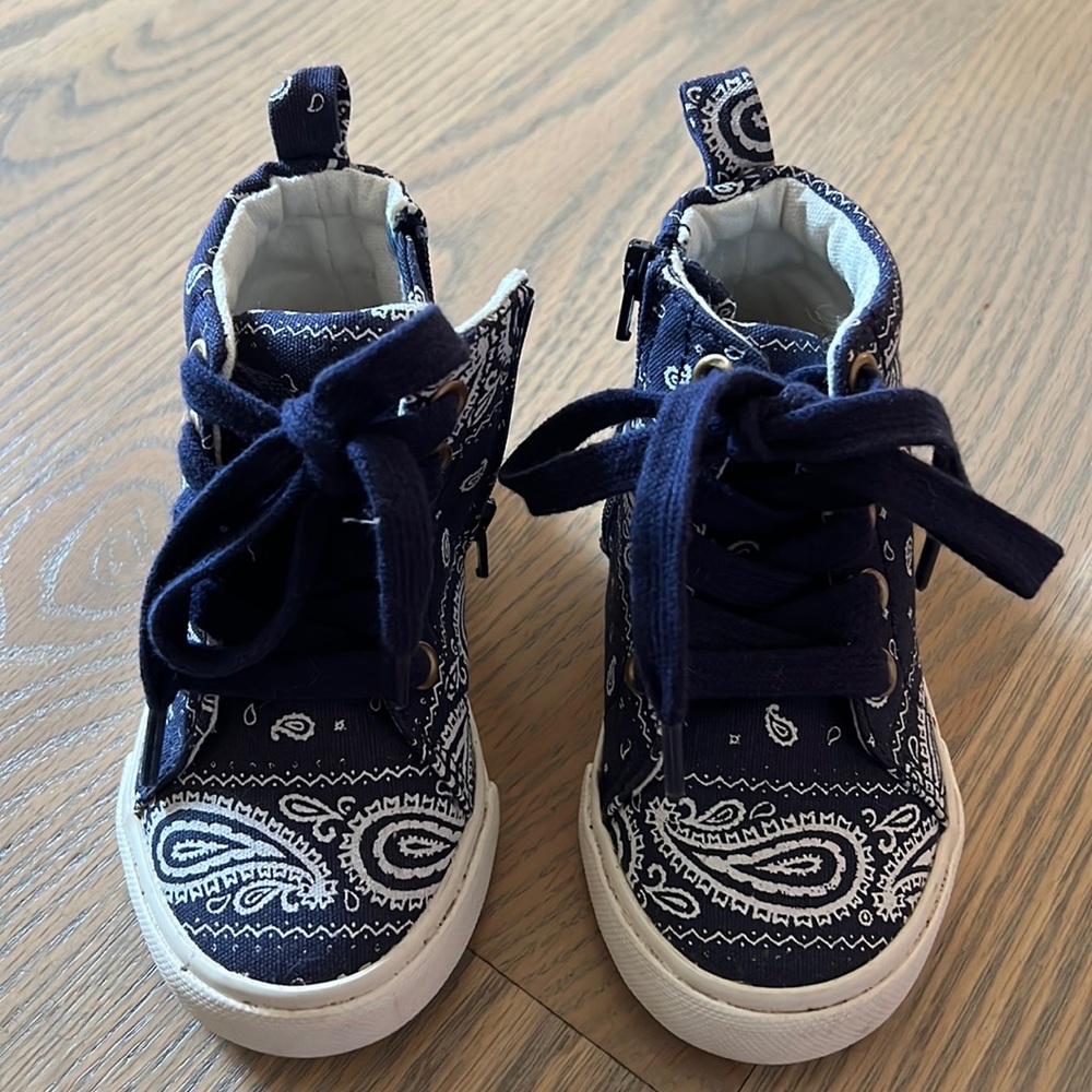 Baby girl sneakers